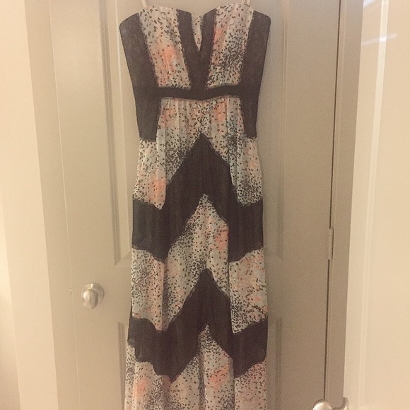 BCBGMaxAzria Elle Maxi Dress. - Picture 3 of 5